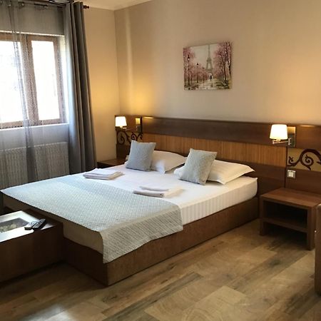 Rora Rose Hotel Bucharest Luaran gambar