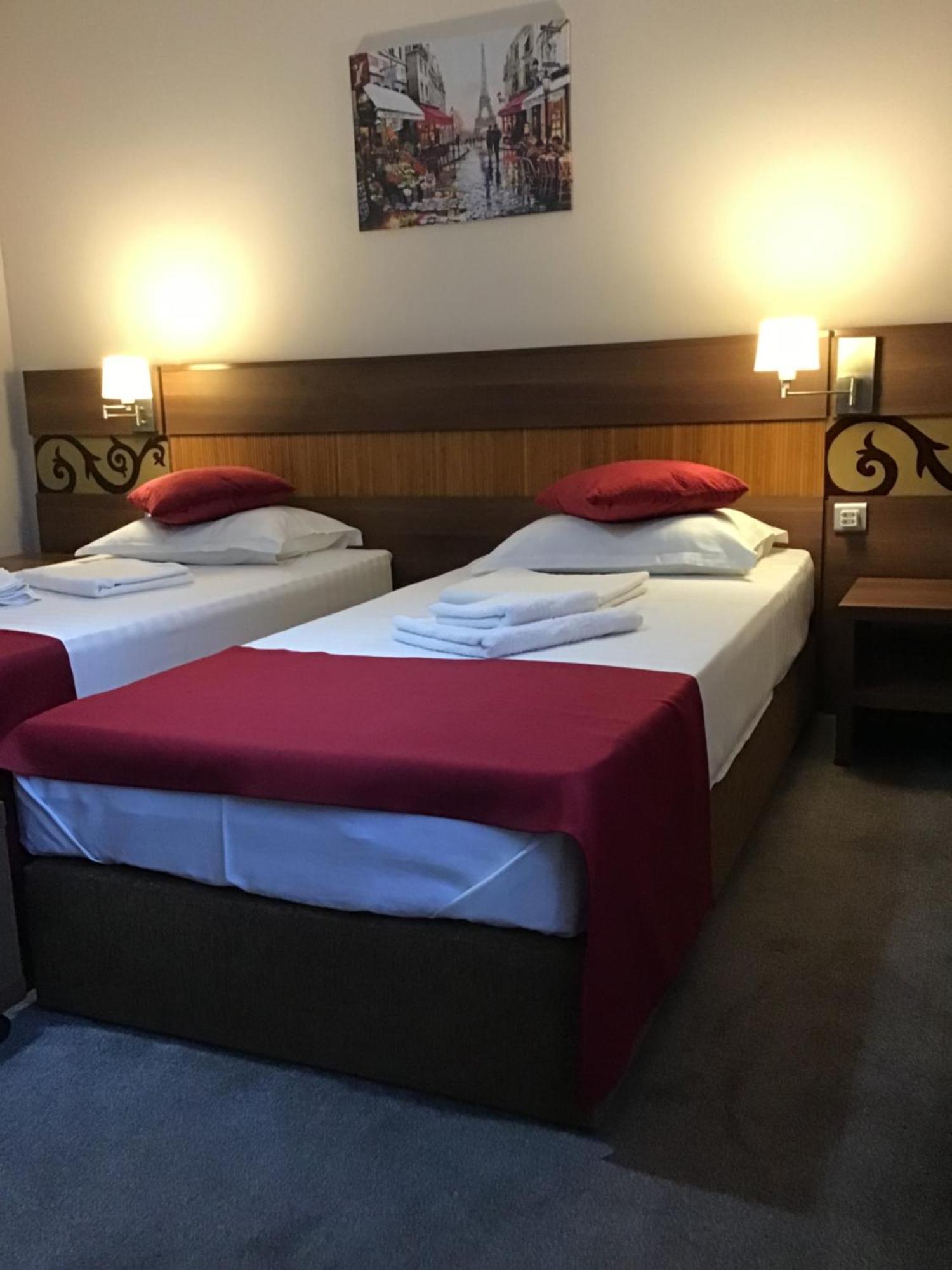 Rora Rose Hotel Bucharest Luaran gambar