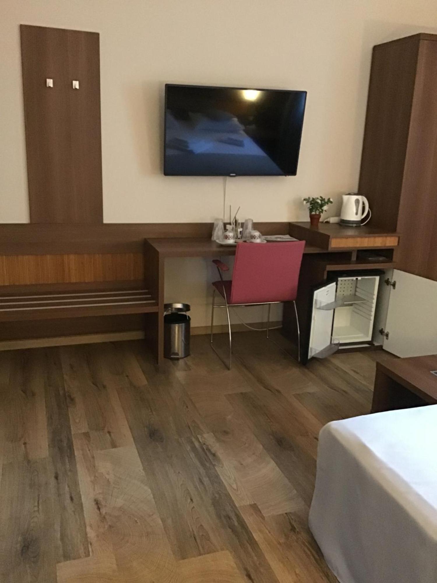 Rora Rose Hotel Bucharest Luaran gambar
