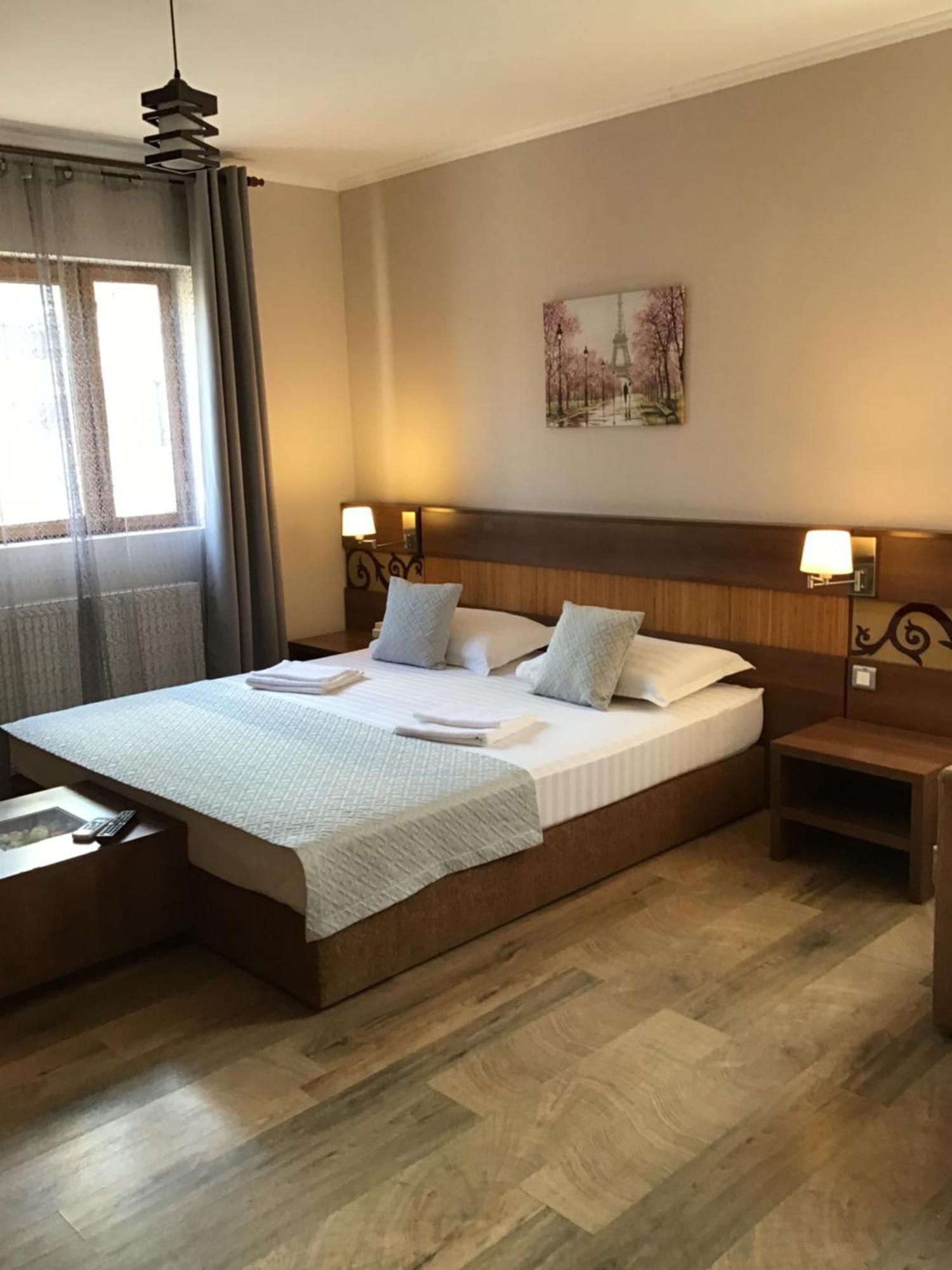 Rora Rose Hotel Bucharest Luaran gambar